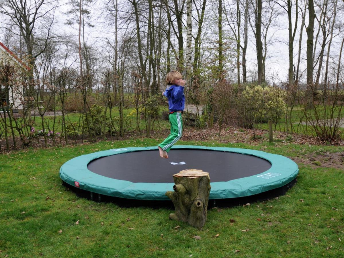 Beautiful Holiday Home In Heeten With Private Garden Eksteriør billede